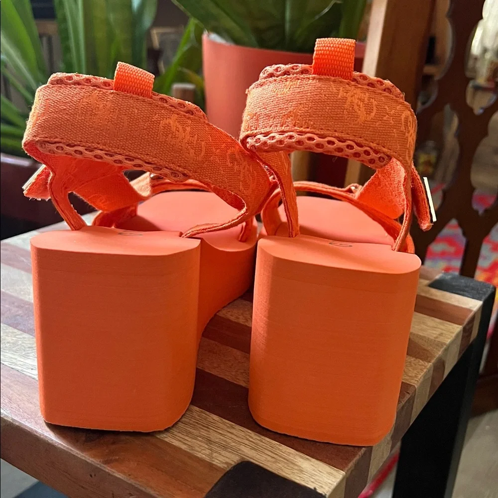 Guess GWDAYSA flatform platform wedge sandals summer shoes 7 women’s orange - Picture 4 of 5